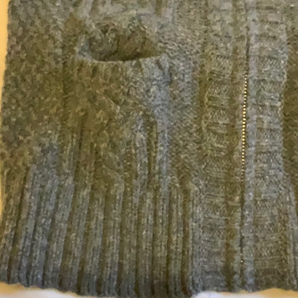 Woman’s hooded cardigan 🍂NWOT🍂 - Picture 6 of 6